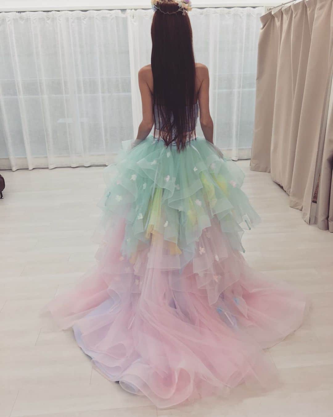 ささきえりのインスタグラム：「My favorite color dress 💕✨ #cocomelody」