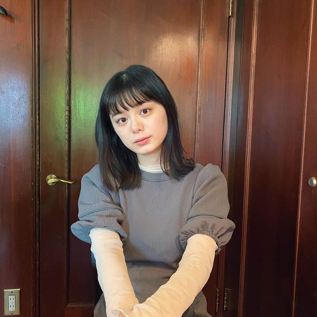 のインスタグラム：「お知らせが続いていたので、いつかの私服🫶」