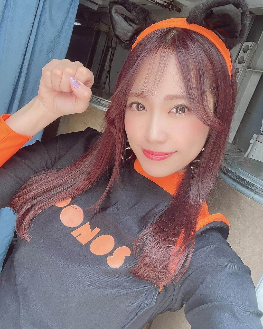 霧島聖子さんのインスタグラム写真 - (霧島聖子Instagram)「おはよう🐈‍⬛🧡 今からオートポリスに向かいます！ SUPER FORMULA Rd.4 SUPER FORMULA LIGHTS Rd.7-Rd.9 楽しもうねーー‼️ Kuo VANTELIN TEAM TOM’S 36号車、37号車の2台が 予選でいい結果を残せますように！ 応援よろしくお願いします🏎  スケジュールも2枚目に貼ったから見てね🎶  @tomsracing.co.jp   #SFormula #SF #TomsRacing  #にゃんこ大戦争ガールズ #Racequeen #スケジュール #RQ #レースクイーン #toms #SUPERFORMULA #スーパーフォーミュラ #レース #鈴鹿サーキット #スワイプしてね」5月21日 7時18分 - seiko_kirishima