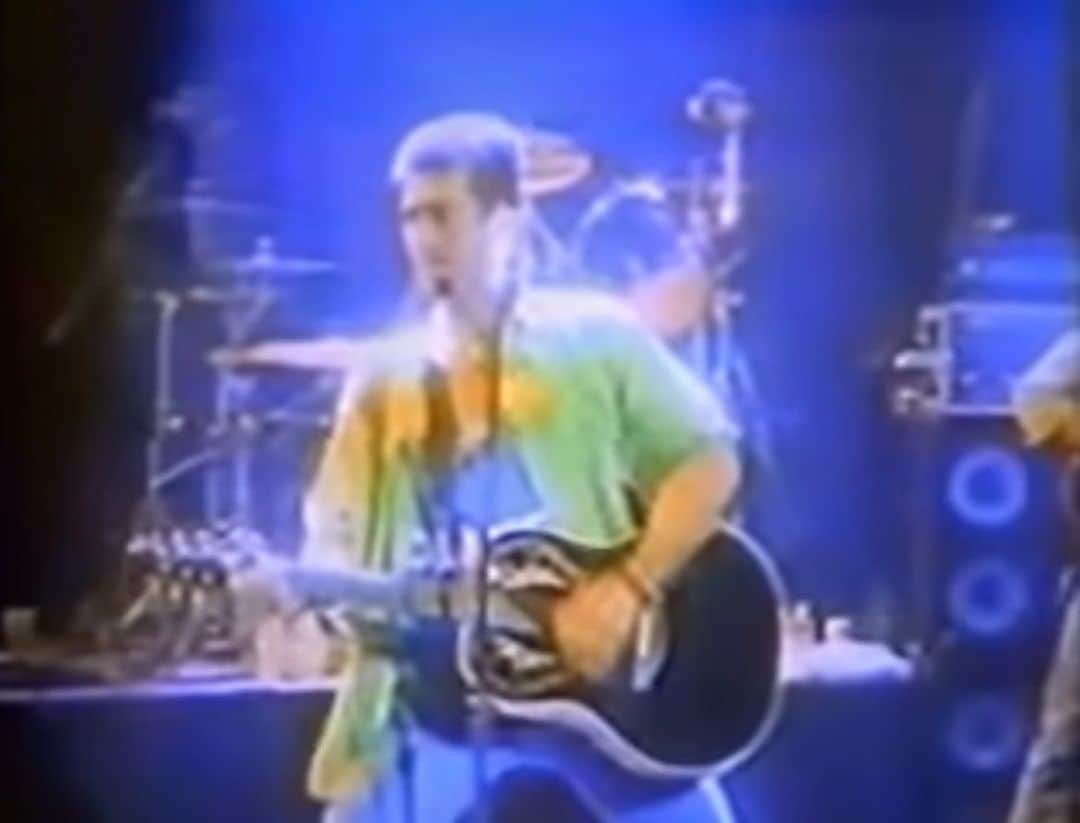 ビリー・レイ・サイラスのインスタグラム：「Holy smokes! That song and video was ahead of it’s time for country then. Now country has caught up to it and me.  It’s right on time. If Universal @umgnashville would release this to country it would be my Waylon / Cash💰comeback. haha Hope you all have a good weekend!」