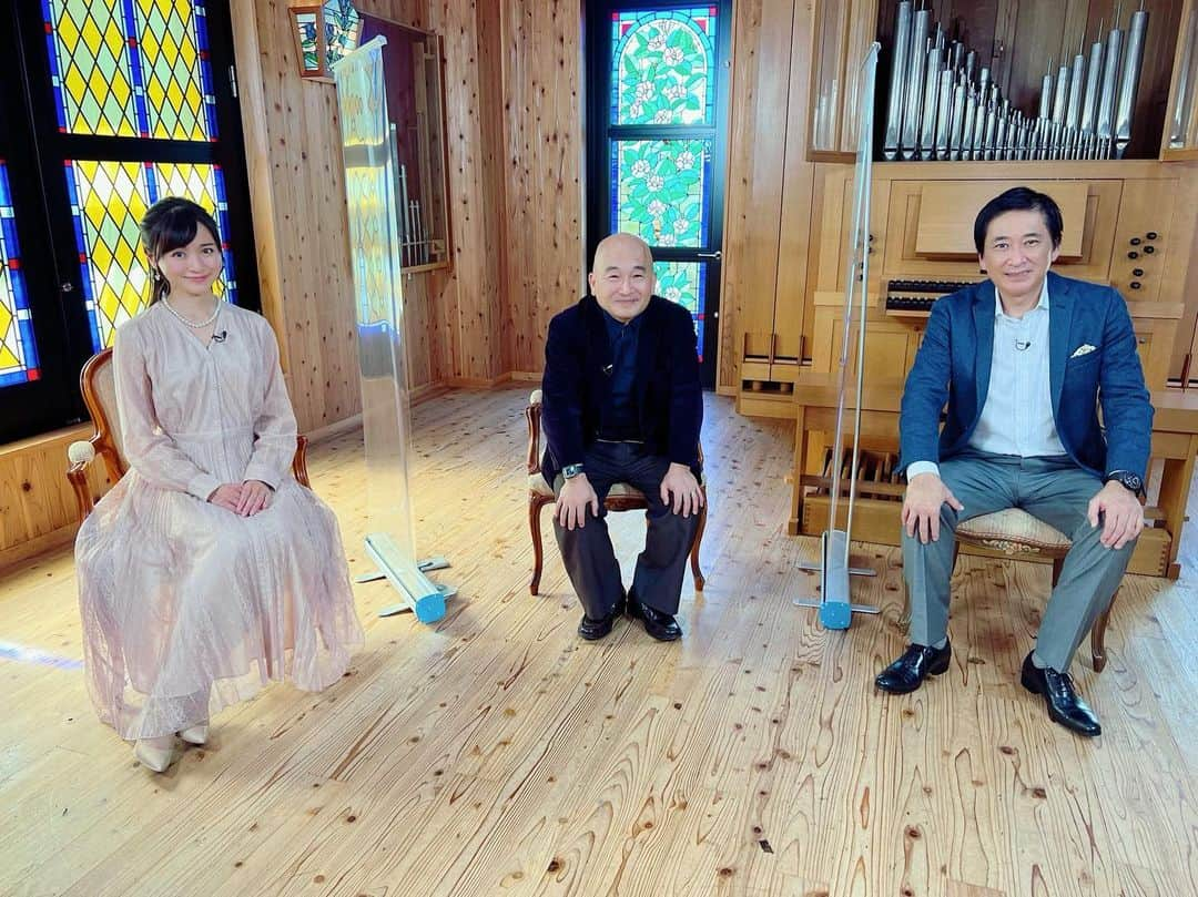 繁田美貴さんのインスタグラム写真 - (繁田美貴Instagram)「*＊ 独特で、すごく面白い、 そんな授業を覗き見させて頂きました！ まもなくです♪ #BSテレ東 #毎週土曜 08:30〜 #エンターザミュージック  #指揮者 #広上淳一 さんが教授を務める #東京音楽大学指揮科 の #卒業試験 と #合同レッスン に密着しました☆」5月21日 8時23分 - handa_miki