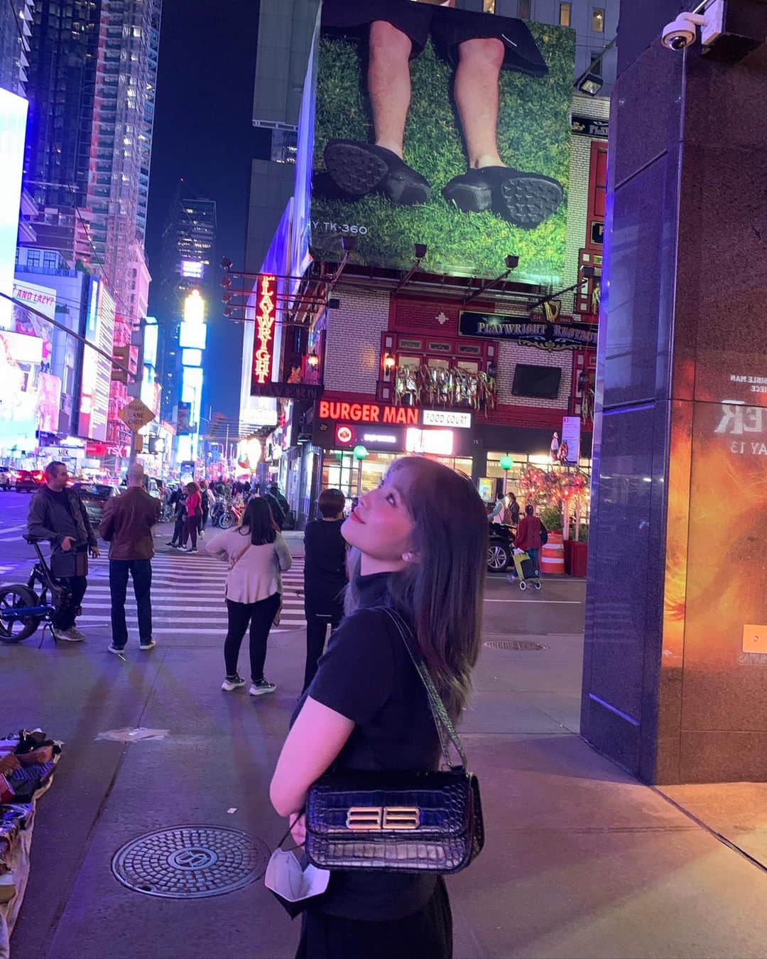 もものインスタグラム：「🚦」