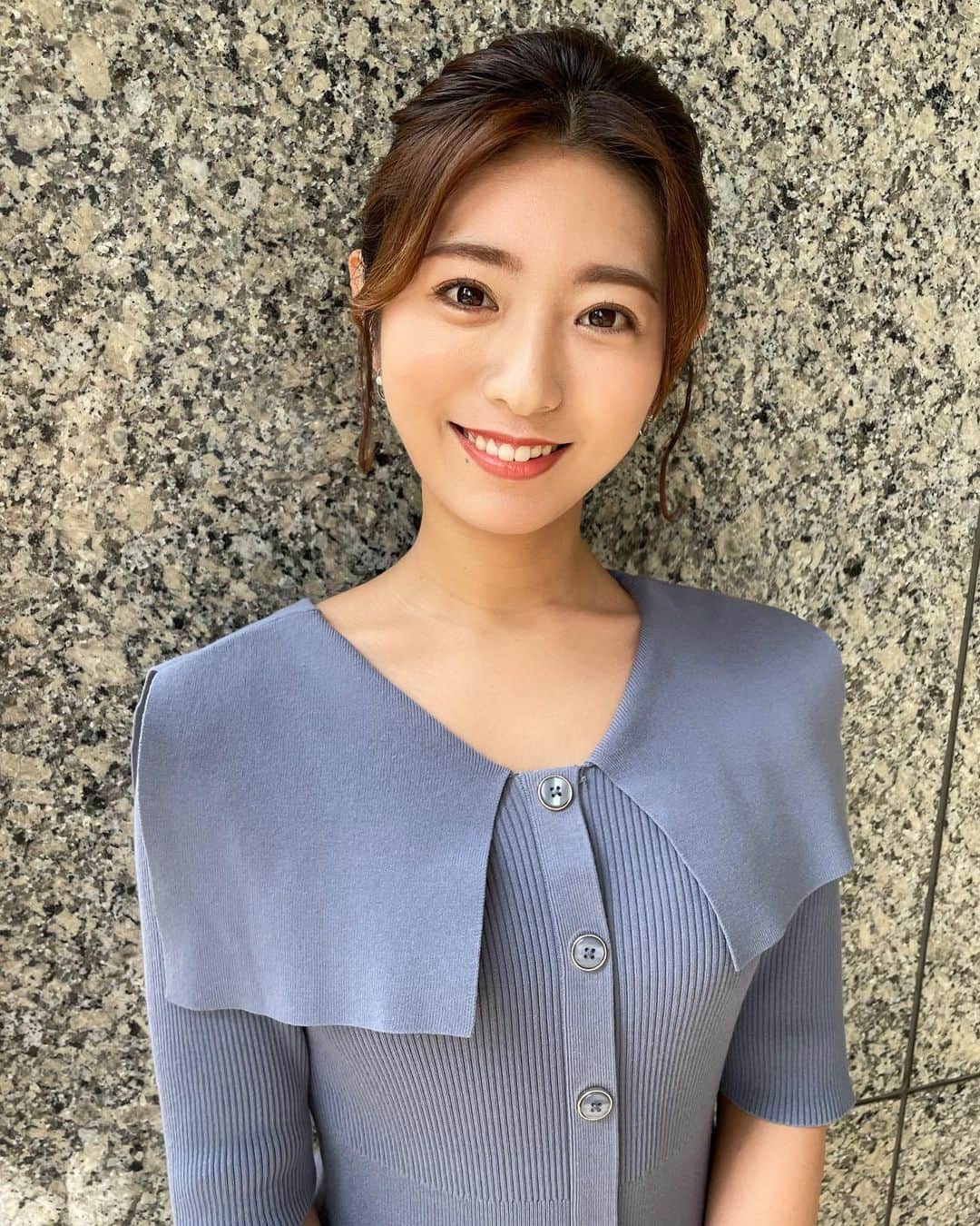 のインスタグラム：「👗 . #東京インフォメーション #衣装 怒涛の１週間終わり😇 みなさんもお疲れ様でした✨ 週末もお仕事の方！頑張りましょう❤️‍🔥」