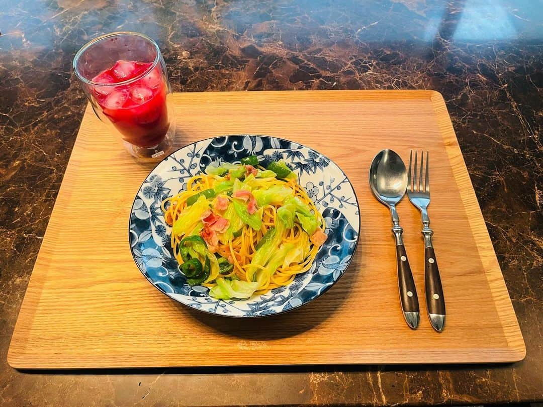 椎名桔平さんのインスタグラム写真 - (椎名桔平Instagram)「#pasta #lunch  #NHK #土曜スタジオパーク パスタランチを作ってNHKへ。 生放送です〜^_^ 13:50〜14:50 急な告知ですが、見てください♪」5月21日 12時24分 - kippeishiina