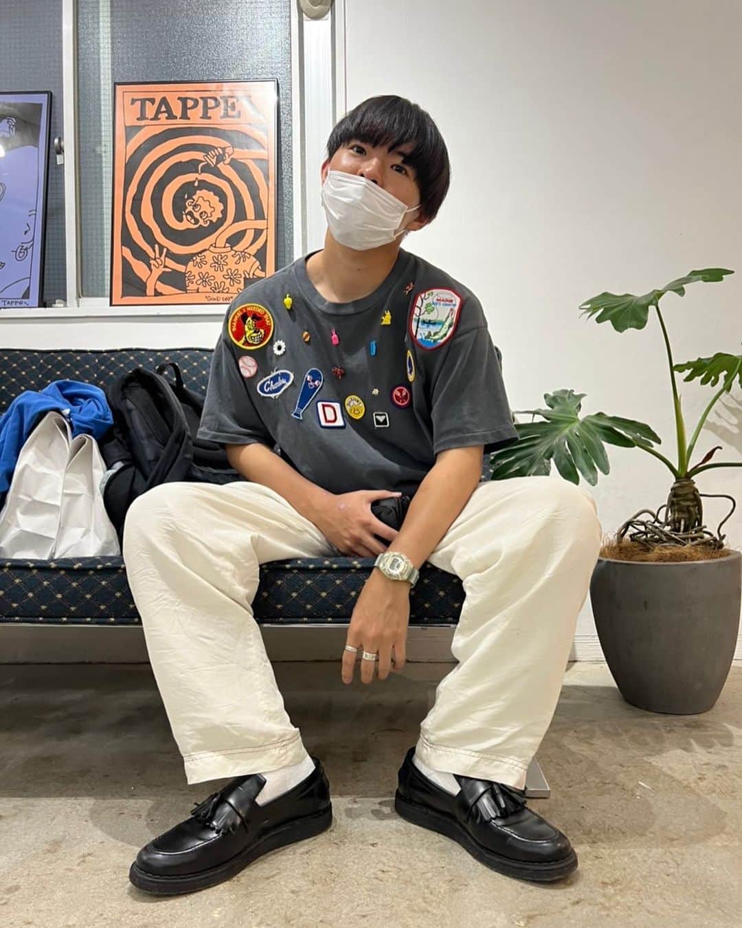 たかしのインスタグラム：「観葉植物と観葉たかしおいとくねん🤣」