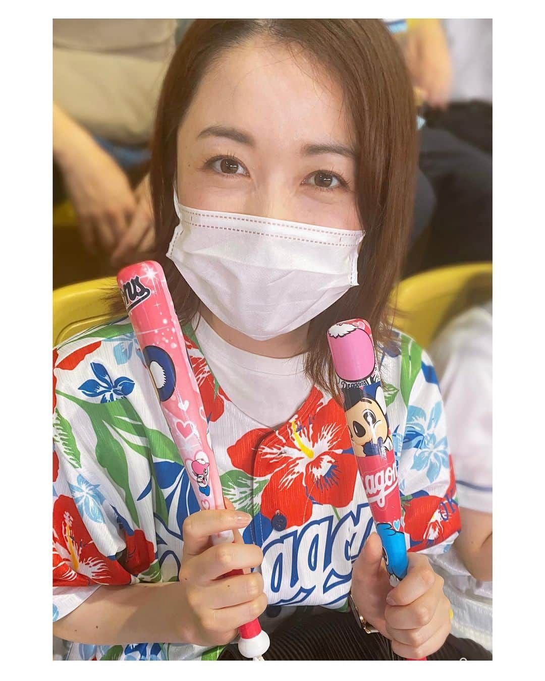 上山真未さんのインスタグラム写真 - (上山真未Instagram)「⁡ ひさしぶりの現地観戦！ ⁡ バンテリンドームで根尾〝投手〟の姿が 見られて嬉しかったです✨ ⁡ 次はドラゴンズの勝利の瞬間が みたいなぁ…🌟 ⁡ ⁡ #中日ドラゴンズ #ドラゴンズ #東海テレビ #アナウンサー #上山真未 ⁡ ⁡」6月19日 18時55分 - ueyama_mami