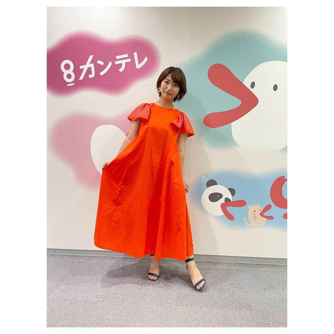 稲富菜穂さんのインスタグラム写真 - (稲富菜穂Instagram)「更に昨日はみんなでlive予想会🐎！  ヨルノヲケイバ生配信も みんなでlive予想会生配信も有難うございました🙇‍♂️  どちらも少し遅れながらの参加で 沢山の方の優しさと支えに感謝です🙇‍♂️ 皆さんの気をつけてね、のコメントにも元気を頂きました！有難うございます🙇‍♂️  予想会はマーメイドS🧜‍♀️ 考えすぎてわからなくなって大丈夫かなぁって思ったけどなんとか！なんとか馬券を考えられて良かった🤣🤣🤣  この難解なマーメイドSどうなるのか、、楽しみです！！！！！！  衣装も夏らしく鮮やかなワンピース（ @@selectshop.dosdiosas ）でドンピシャすぎるのよぉおおぉ☀️  画面にも映えて最高でした😭 感謝〜😭🙏💕  #カンテレ競馬 #みんなでlive予想会 #マーメイドS #みんなの馬券当たれ #衣装 #ワンピース #DOSDIOSAS」6月19日 14時50分 - inatomi74