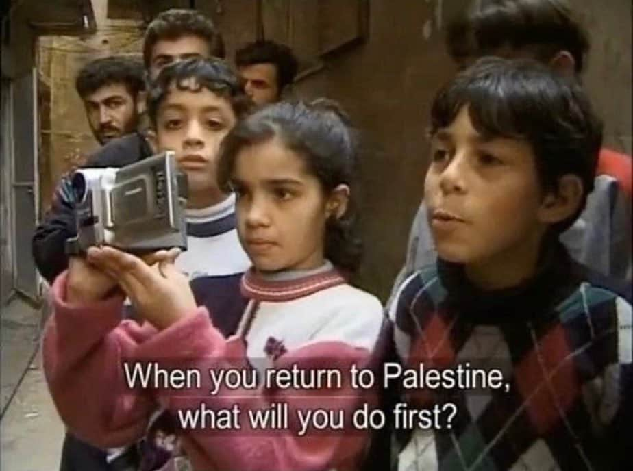 ベラ・ハディッドさんのインスタグラム写真 - (ベラ・ハディッドInstagram)「This scene is from a film by Mai Masri , ' titled “Children of Shatila “( Lebanon , 1998 ) In this scene , the youth of the Palestinian refugee camp interview their Palestinian elders. Found by @landpalestine   Tears in my eyes watching this scene on my way to work this morning….. Everyday I wish I could go back in time, to when I was a child, so that I could start fighting for Palestine sooner. for my family , for my elders, our history and for the people of Palestine still living , now , through this treacherous, exhausting and painful occupation. Everyday I wish we could have fulfilled my Jido and Teta’s (grandpa and grandma’s ) last dying wishes to be buried in their homeland , where they were born, raised and started their family together. Most of my friends parents and grandparents alike.   Palestinians still to this day, do not have the right to return to Palestine. No matter the circumstances. Once they are violently kicked out of their homes by the Israeli government , they become refugees to neighboring countries , never EVER being allowed to return back…. This has been happening for 74 years . Still to this day, it happens like clockwork.   Ben Gurion once said “the old will die , and the young will forget (Palestine)”   I have a promise to make. I will never allow anyone to forget about our beautiful Palestine, or our beautiful people.」6月15日 21時17分 - bellahadid