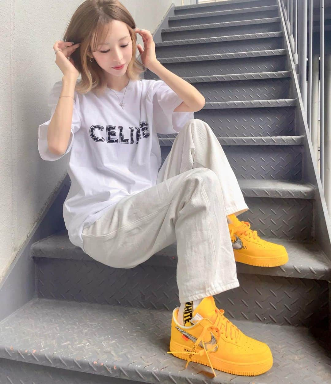 門りょうのインスタグラム：「買うのにいちばん苦労したこのひと👟😩 即おろし💛 これまであんま趣味とかできなかった人間やからハマり出すとやばい😵‍💫  動画来週くらいに撮ります🫶」