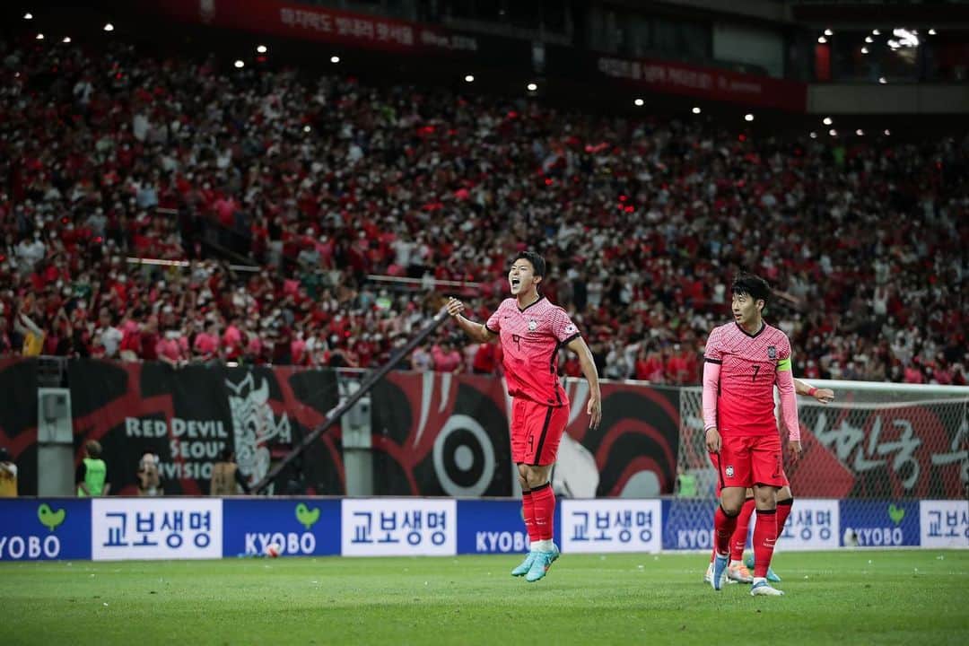 チョ・ギュソンのインスタグラム：「🇰🇷❤️」