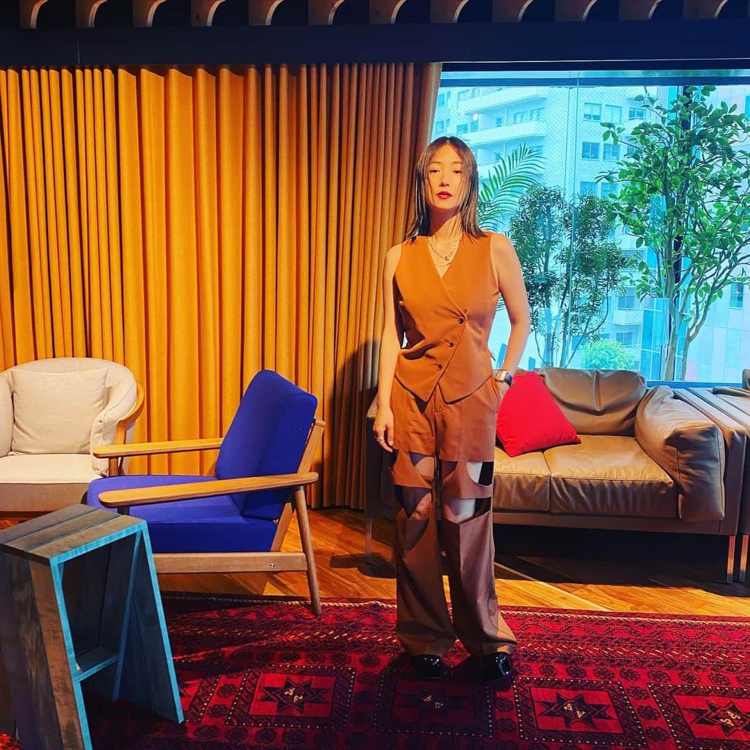 MEGUMIのインスタグラム：「最近はこんな格好でお送りしました💖 Recent coordination❤️」