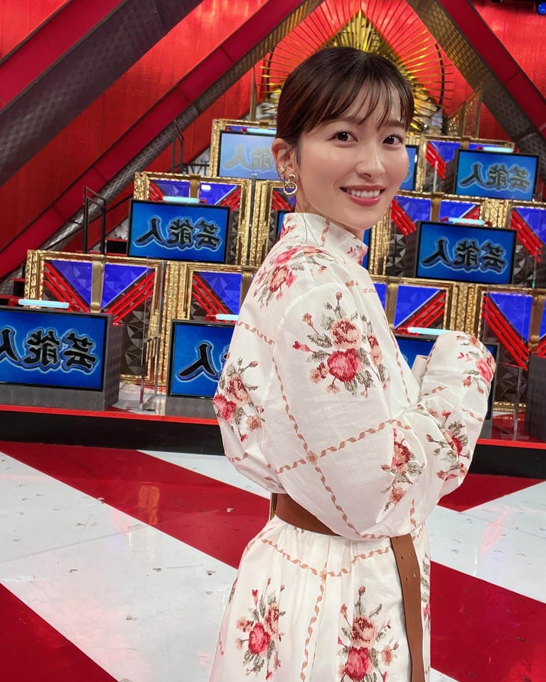 山本里菜さんのインスタグラム写真 - (山本里菜Instagram)「. 今夜19:00〜の 『東大王』 出演してます✒️  ぜひ見てください❤️‍🔥  衣装 tops&pants...LONGCHANP ピアス...anemone  イヤカフ...osewaya  #東大王　#難問オセロ　#漢字　#ひらめき」6月15日 16時40分 - rinayamamoto_0622