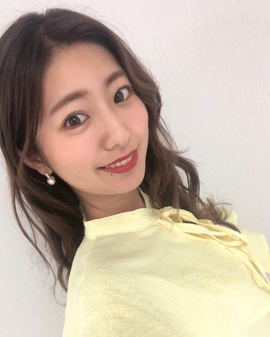 のインスタグラム：「👗 . #東京インフォメーション #衣装 今週も #モニフラ 宜しくお願いします☺️✨」