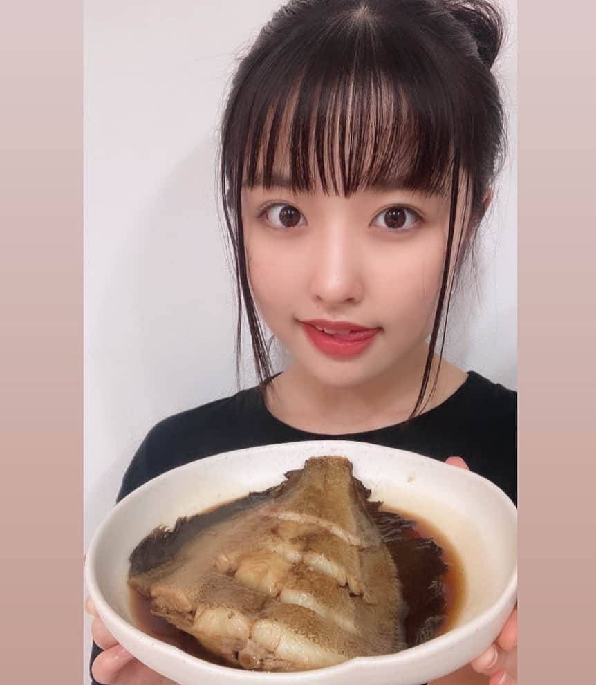 りりさんのインスタグラム写真 - (りりInstagram)「焼いたカレイは煮付けになりました！！♡  #showroom #おりりroom #jmix #ジェイミックス #model #モデル #jk1 #fjk #りり」6月15日 20時10分 - riiiiiriiii0308