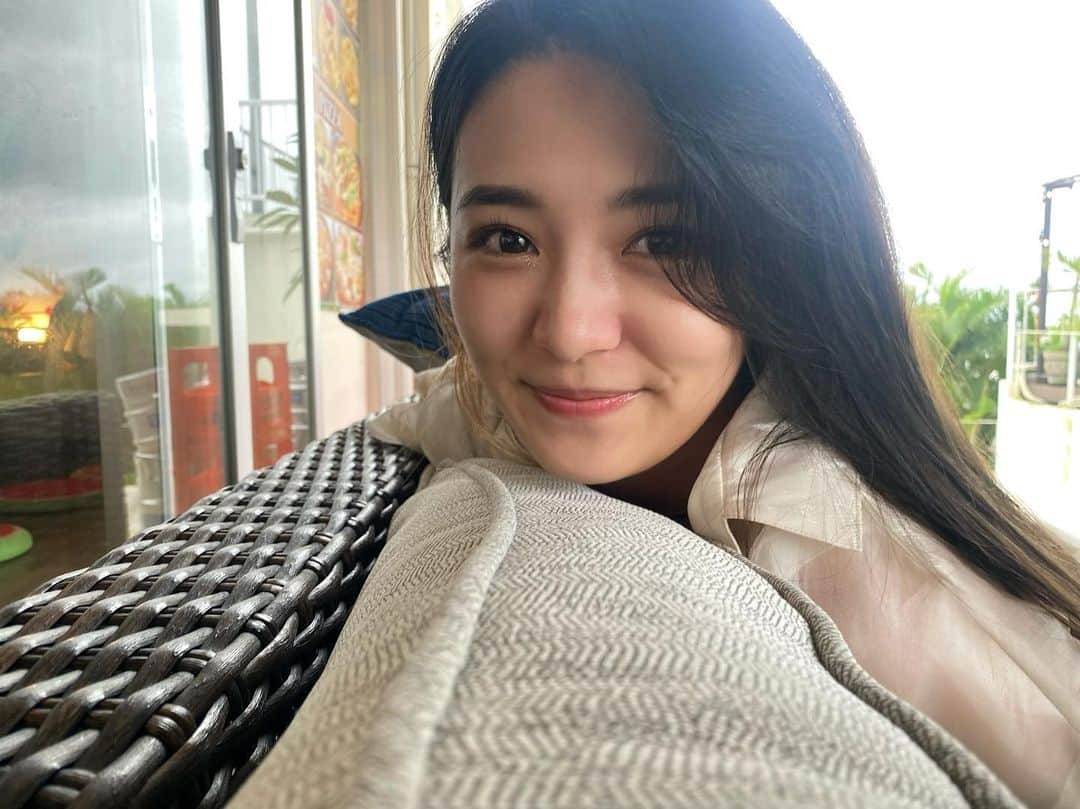 高嶋菜七のインスタグラム：「最近前髪を無くしました🤫」