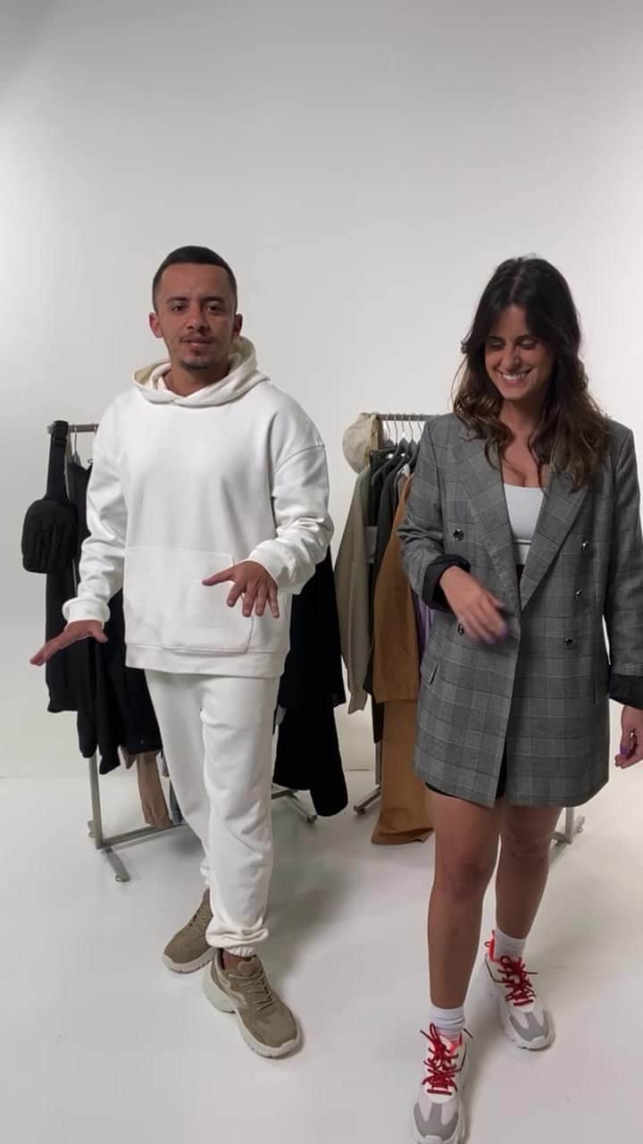 のインスタグラム：「Papo de Provador - Peças esportivas no dia a dia  As peças de academia são super confortáveis e também podem compor looks despojados para outras ocasiões. Nesse Papo de Provador, nossos convidados Thiago Melo e Juliana Chaves mostram como aderir a essa trend. Confira!」