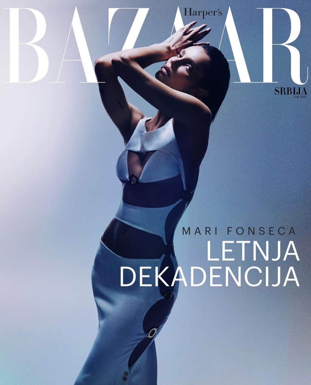 August Gettyのインスタグラム：「Archival gown from 305 collection featured on the cover of @harpersbazaarserbia」