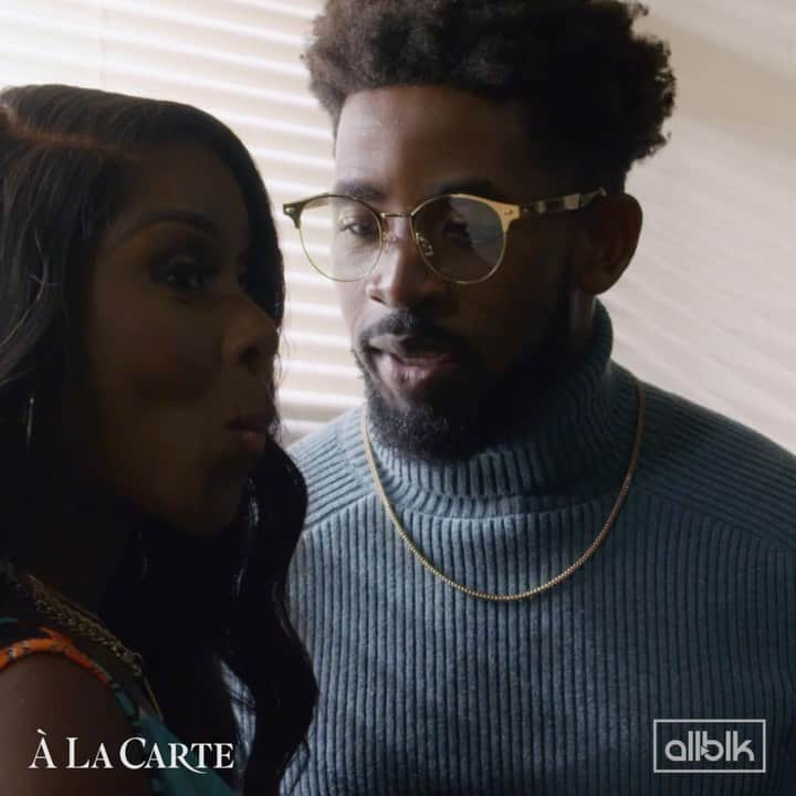 ディジョン・タルトンのインスタグラム：「Swallowed what?! Like what?! 😳🤯😝  Crazy! The season finale of @alacarteallblk is already here!! Streaming tomorrow only on @watchallblk !!   Are you all caught up on episodes 1-5?!   What have you thought so far?」