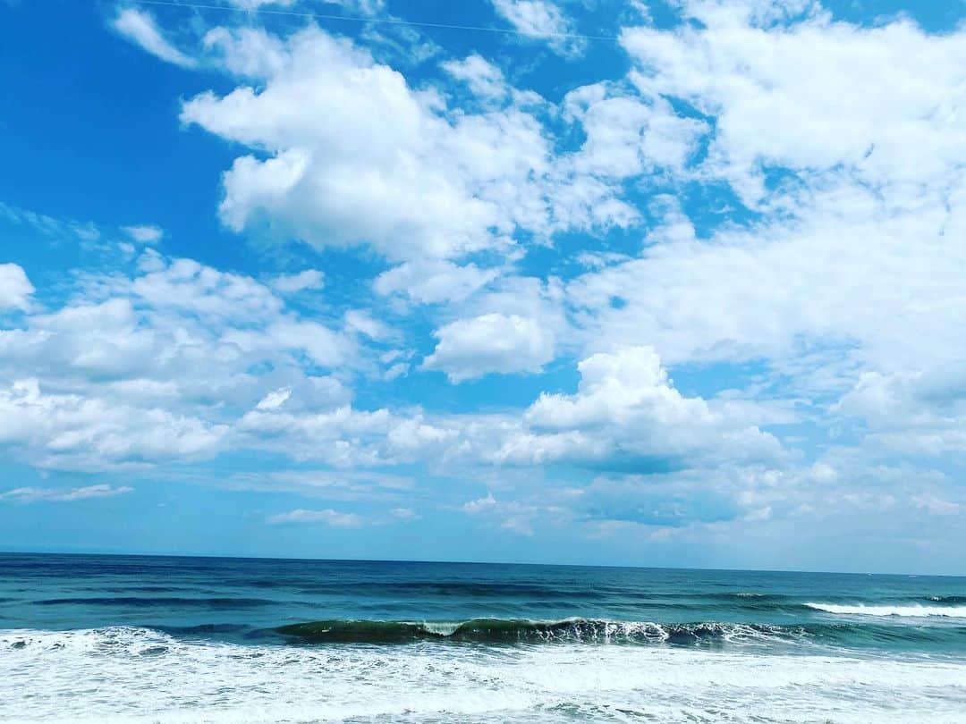 穂川果音さんのインスタグラム写真 - (穂川果音Instagram)「おはようございます😊 海行きたい！ 以上です笑笑  　#海が好き」6月16日 11時20分 - hokawakanonn