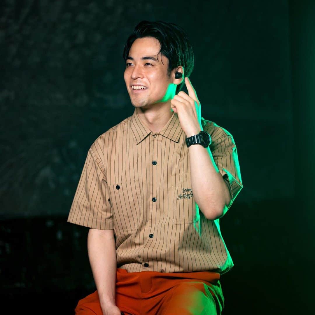 FISHBOYのインスタグラム：「音が、本当に良い。 汗をかいても大丈夫。踊って、何しても最高の音楽があるので重宝してます☺ @sennheiserjapan  #sporttruewireless　#ゼンハイザー　#followyourowntrack」