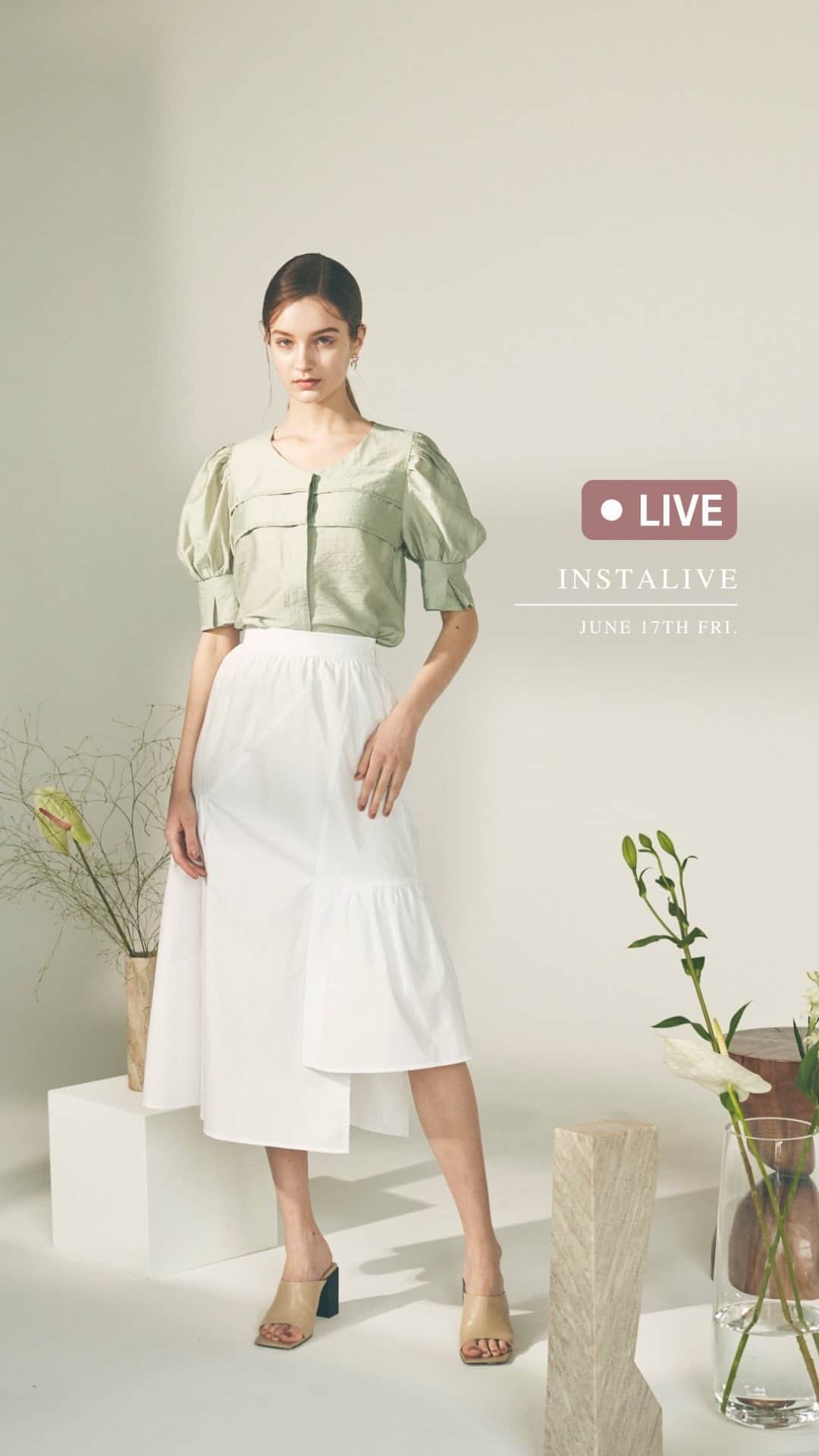 のインスタグラム：「sachat 2022 Summer Collection 公式オンラインストアにて販売開始致しました。 プロフィールURLから是非ご覧ください🌿  #sachat #サーシャ」