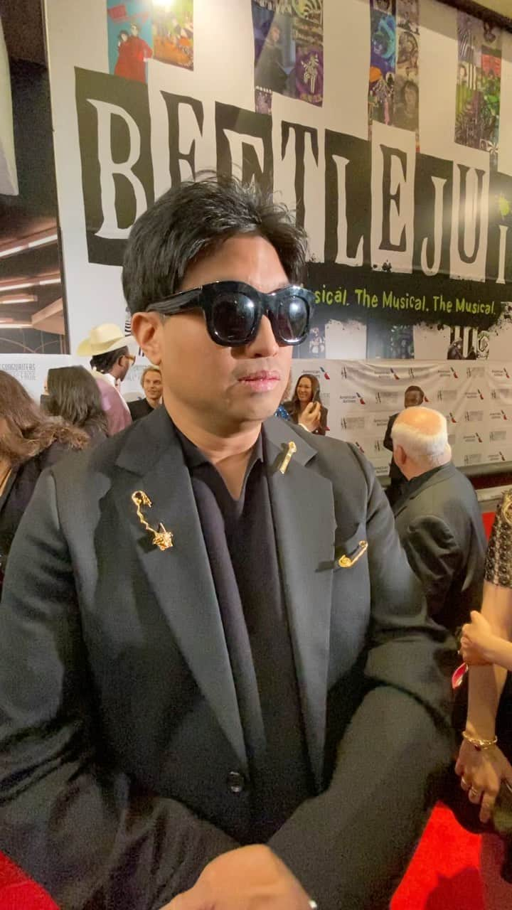 Broadcast Music, Inc.のインスタグラム：「Songwriting advice from #BMISongwriter @chadhugo at the @songwritershof! 🎶✨」