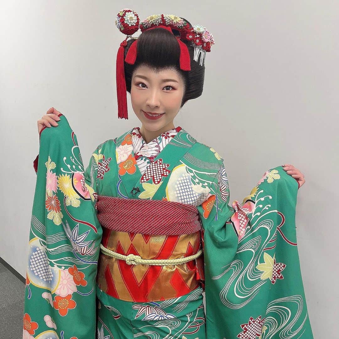 岩佐美咲のインスタグラム：「「梅沢富美男劇団　梅沢富美男・研ナオコ特別公演」大阪の新歌舞伎座にて、本日初日を迎えました🐶✨　　　　　　　　　　　　　　　　　 久しぶりの時代劇に奮闘する私を是非、見届けてください☺️w  新歌舞伎座での公演は28日まで！それが終わると今度は名古屋の御園座にて7/9〜7/17です。」
