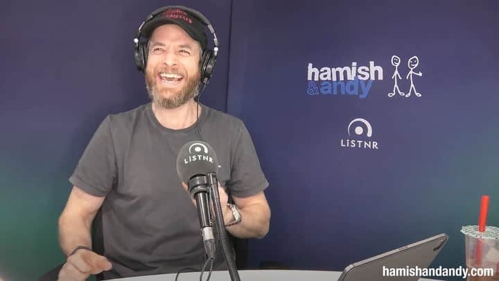 Hamish & Andyのインスタグラム：「4 Days of Upset Andy: Part 4 - Water Bottles」