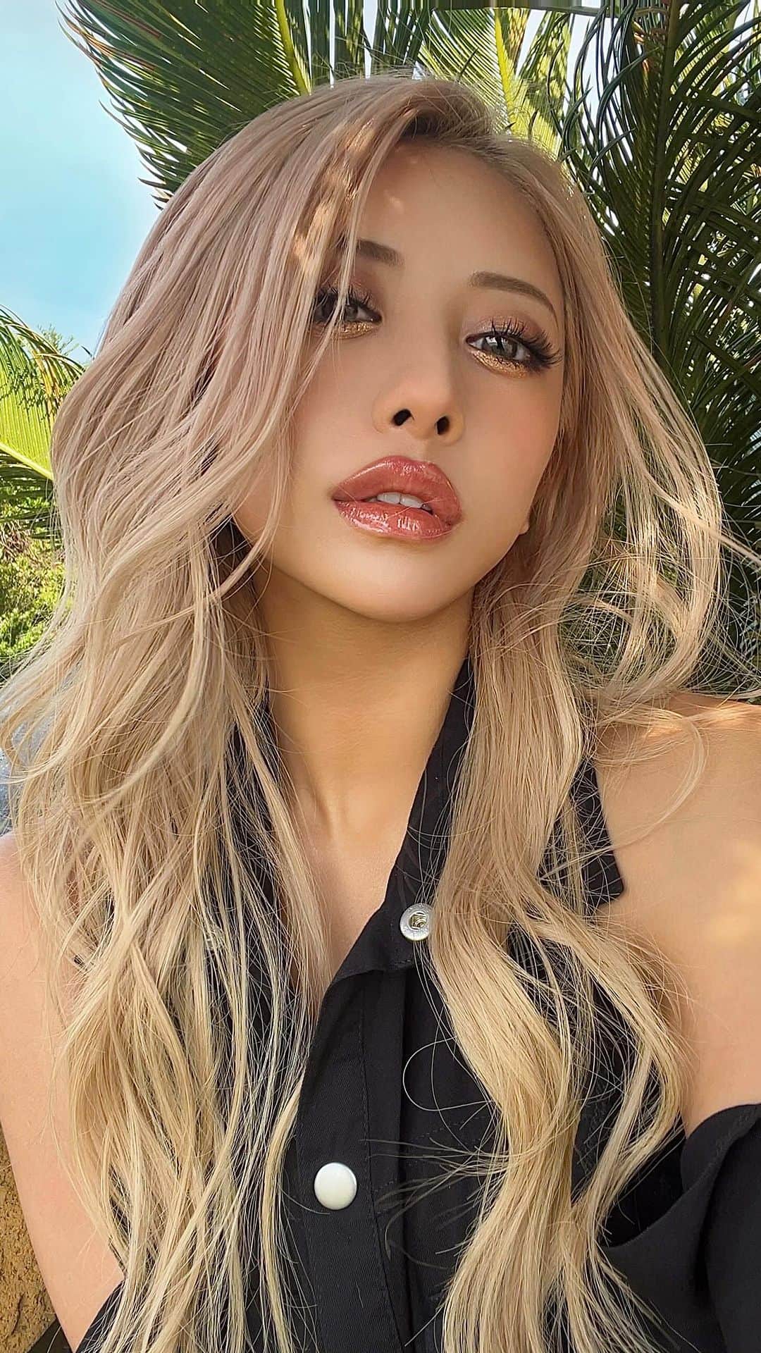 華のインスタグラム：「載せ直し🥺ふぁぼりぷフルコンボでよろ👍笑  TikTokもフォローしてね♡ _hana.87_」