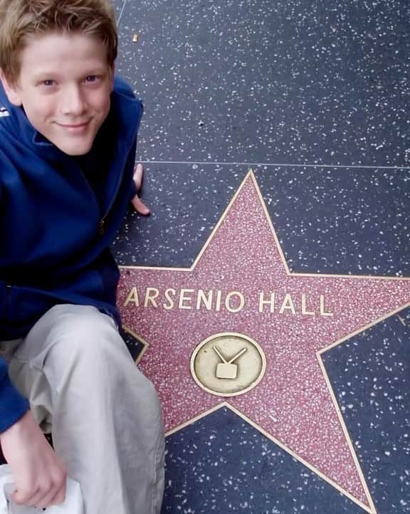 スコット・ホアイングのインスタグラム：「a star on the hollywood walk of fame ??!!!🥺🥺🥺🥺🥺🥺   i don’t even know what to say !!!! this is so unbelievably surreal and mindblowing and emotional and sjslflwlfjsl. i’m really really really overwhelmed with gratitude and joy and can’t even explain how much love i have for the whole @ptxofficial family/team/fandom 😭🤍」