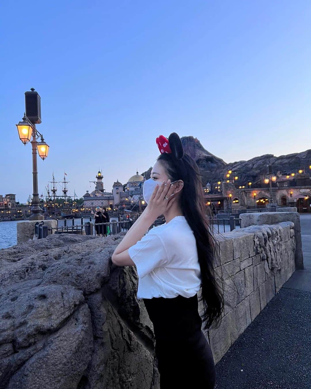 田中杏奈のインスタグラム：「✎ とっても久しぶりだった、 夏にもう1回いきたい~🐭🏰   #田中杏奈  #05  #ディズニー」