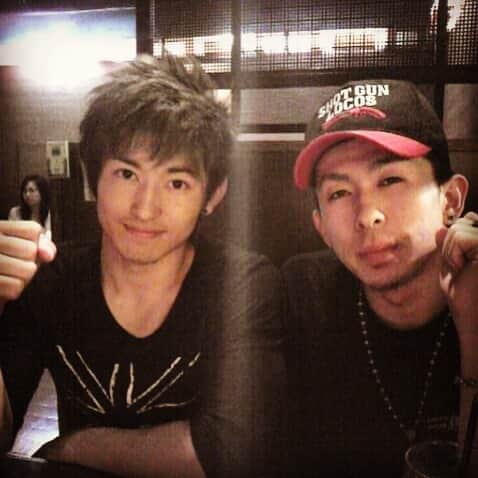 才賀紀左衛門のインスタグラム：「#親友 #東京 #感謝 #ありがとう #18歳 #若い」