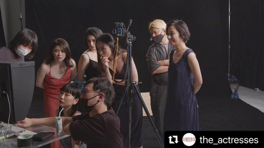 まりゑさんのインスタグラム写真 - (まりゑInstagram)「#Repost @the_actresses with @make_repost ・・・ 🌹🌹🌹🌹🌹 🎥真剣な眼差し👀📸 🌹🌹🌹🌹🌹  #女優倶楽部 #部活動報告 #皆本麻帆 #宮澤エマ #万里紗 #関谷春子 #まりゑ #startofsomethingnew  #project #女優 #actress #actresses  #音楽 #演劇 #舞台 #ミュージカル #エンタメ #大人の部活動 #お楽しみに」6月18日 7時12分 - manmarumarie