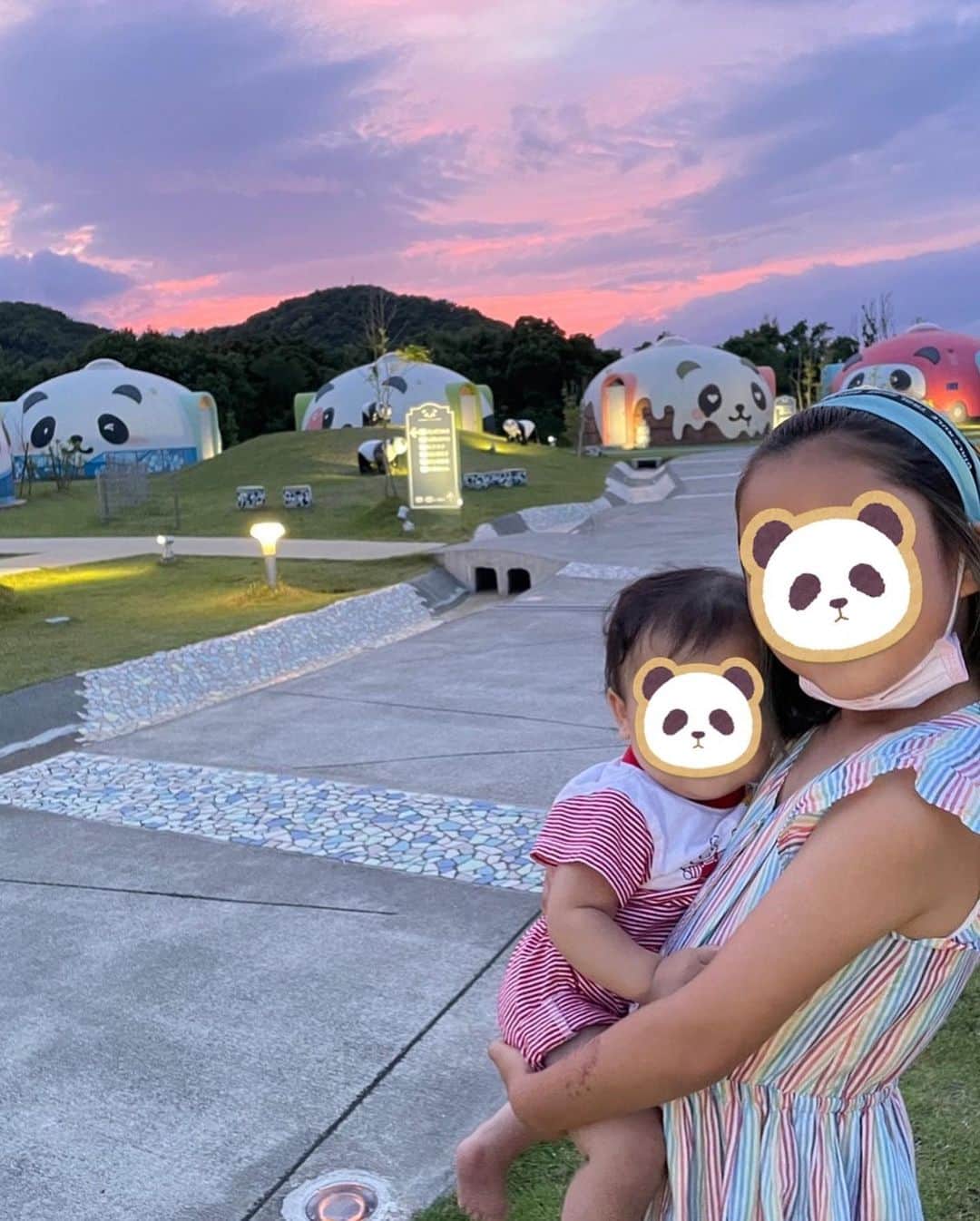 相沢紗世のインスタグラム：「パンダ🐼ホテルからのアドベンチャーワールド🐼❤️ #早くも夏休み#すぐにお出かけ#初和歌山#パンダづくし#いい思い出❣️」