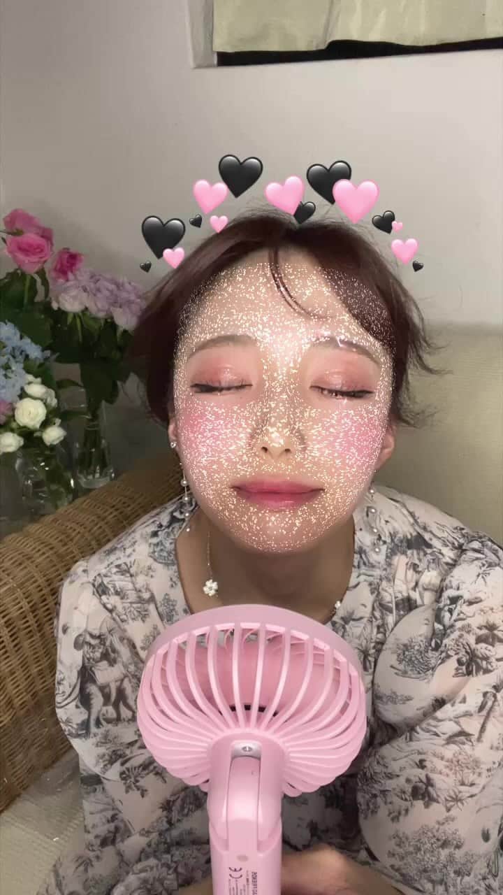 のインスタグラム：「POPUP2日目お疲れ様♡ プレゼントありがとう♡♡♡」