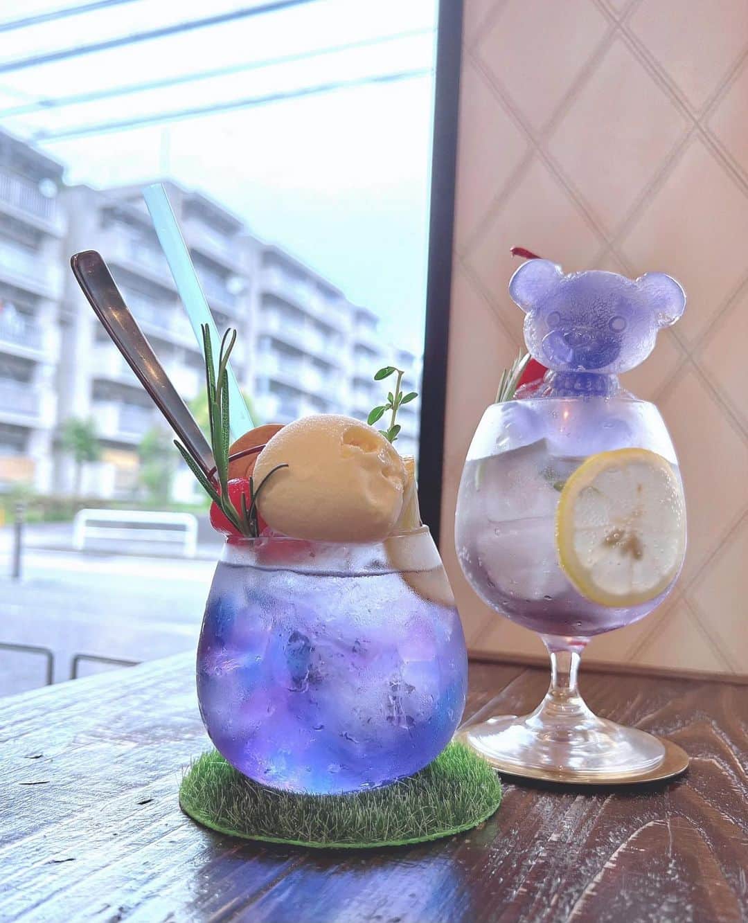 林咲希さんのインスタグラム写真 - (林咲希Instagram)「building blocks cafe  あじさいソーダ☔️ くまソーダ🐻‍❄️」6月18日 20時21分 - saki_10_16