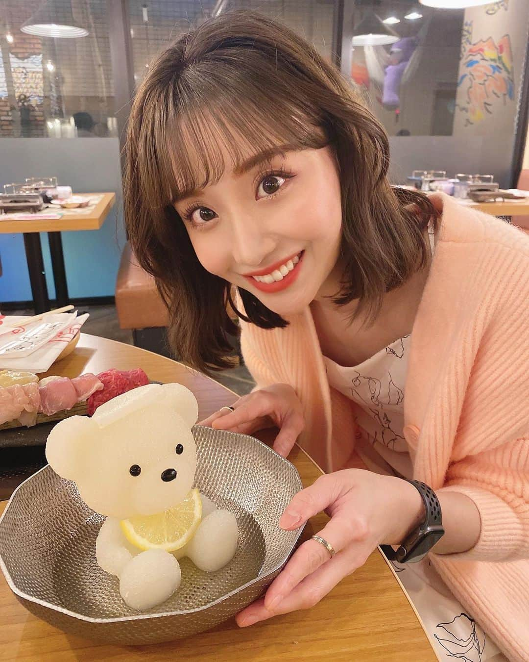 柴田阿弥さんのインスタグラム写真 - (柴田阿弥Instagram)「ㅤㅤㅤㅤㅤㅤㅤㅤㅤㅤㅤㅤㅤ ㅤㅤㅤㅤㅤㅤㅤㅤㅤㅤㅤㅤㅤ ㅤㅤㅤㅤㅤㅤㅤㅤㅤㅤㅤㅤㅤ くまちゃん🧸 楓ちゃんに誕生日お祝いしてもらった日🥹 楽しかったな！プレゼントも 超超超大事にしてるんだ〜〜💐💓 ㅤㅤㅤㅤㅤㅤㅤㅤㅤㅤㅤㅤㅤ ㅤㅤㅤㅤㅤㅤㅤㅤㅤㅤㅤㅤㅤ ㅤㅤㅤㅤㅤㅤㅤㅤㅤㅤㅤㅤㅤ #北海道めんこい鍋くまちゃん温泉 #くまちゃん #鍋 #お鍋」6月18日 21時17分 - ayashibata0401