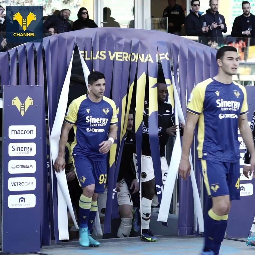 エラス・ヴェローナFCのインスタグラム：「Il primo gol di #Simeone in #VeronaVenezia, così, non l'avevi mai visto 🎞💛💙  #SeasonGoals #DaiVerona #Slowmo」