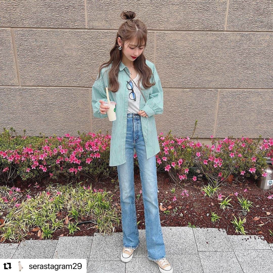 GRLさんのインスタグラム写真 - (GRLInstagram)「【👆画像をタップすると購入できるよ👆】 @___er_5m さん @msoo____ さん @serastagram29 さん @aistagram_6 さん @y_i_n35 さん @mayu19900323 さん @kanaekomiya さん にGRL商品着用して頂いております💕 ありがとうございます✨ . @grl_official #グレイル #grl #プチプラ #ootd #fashion #プチプラコーデ #outfit #ファッション #可愛い #かわいい #コーデ #コーディネート #cute #大人カジュアル #カジュアルコーデ#GRL購入品#グレイル購入品#購入品 #花柄ワンピース #ストライプシャツ #ニットトップス #おうち時間 #おうちコーデ」5月26日 10時29分 - grl_official