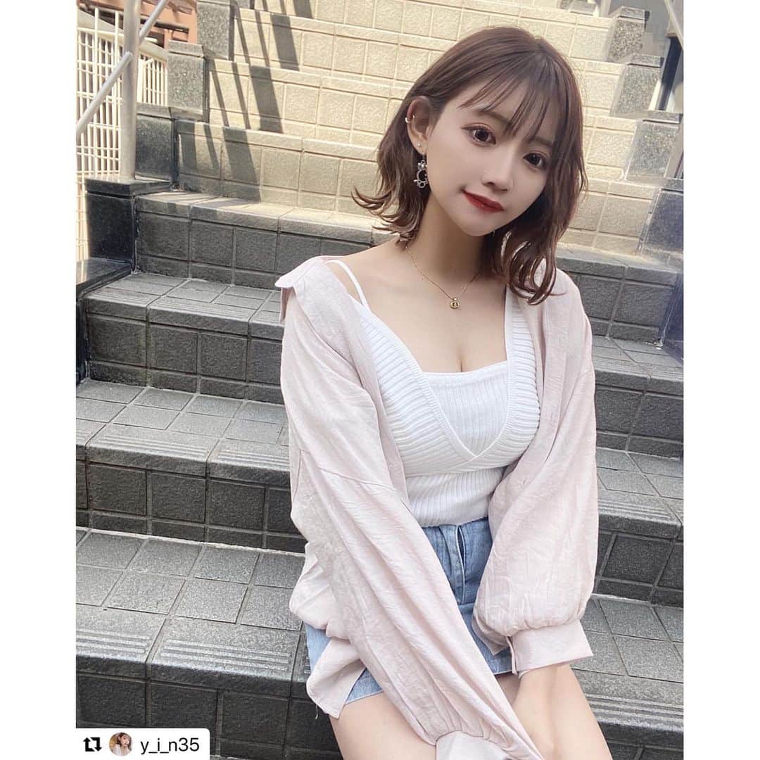 GRLさんのインスタグラム写真 - (GRLInstagram)「【👆画像をタップすると購入できるよ👆】 @___er_5m さん @msoo____ さん @serastagram29 さん @aistagram_6 さん @y_i_n35 さん @mayu19900323 さん @kanaekomiya さん にGRL商品着用して頂いております💕 ありがとうございます✨ . @grl_official #グレイル #grl #プチプラ #ootd #fashion #プチプラコーデ #outfit #ファッション #可愛い #かわいい #コーデ #コーディネート #cute #大人カジュアル #カジュアルコーデ#GRL購入品#グレイル購入品#購入品 #花柄ワンピース #ストライプシャツ #ニットトップス #おうち時間 #おうちコーデ」5月26日 10時29分 - grl_official