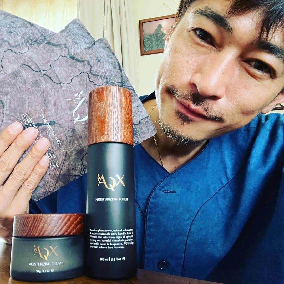 窪塚洋介のインスタグラム：「『AQX』  明日27日から、 "定期購入" 始まりますよん♪  老若男女、ゴルファーもそうじゃない人も、 そろそろ試してみてね♡  詳しくはaqx_official.comで✌️」