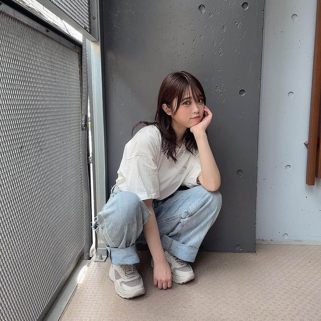 広沢麻衣のインスタグラム：「夏あんまり好きじゃないけど 夏の格好は好き☺︎  #夏　#るりカメラ」