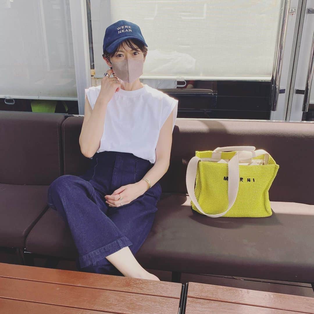 畑野ひろ子のインスタグラム：「昨日の#ootd 💙」