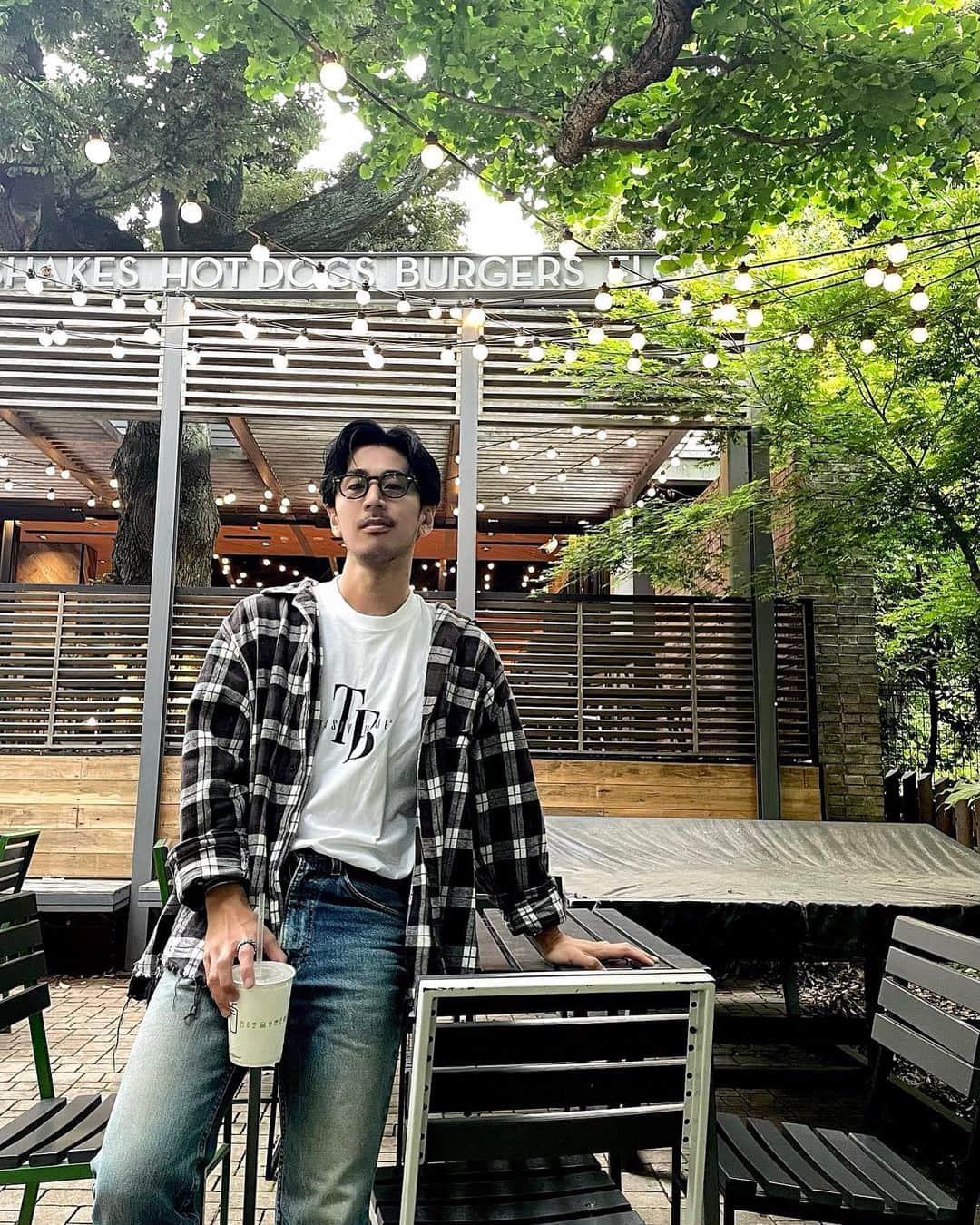 阿部大輔のインスタグラム：「気候が最高に気持ちいい季節なので、打合せはテラスでやりたいんよ🫡✨ 出来れば海があれば尚良いんだけどね^_^ 海も川も今年は沢山行けると良いな！！ ㅤㅤㅤㅤㅤㅤㅤㅤㅤㅤㅤㅤㅤ ㅤㅤㅤㅤㅤㅤㅤㅤㅤㅤㅤㅤㅤ」