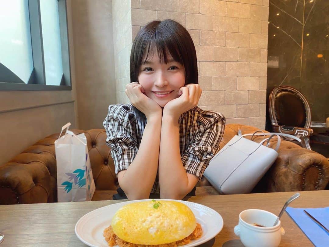 百川晴香さんのインスタグラム写真 - (百川晴香Instagram)「一緒にご飯食べよ🍚💓」5月26日 21時55分 - momokawaharuka