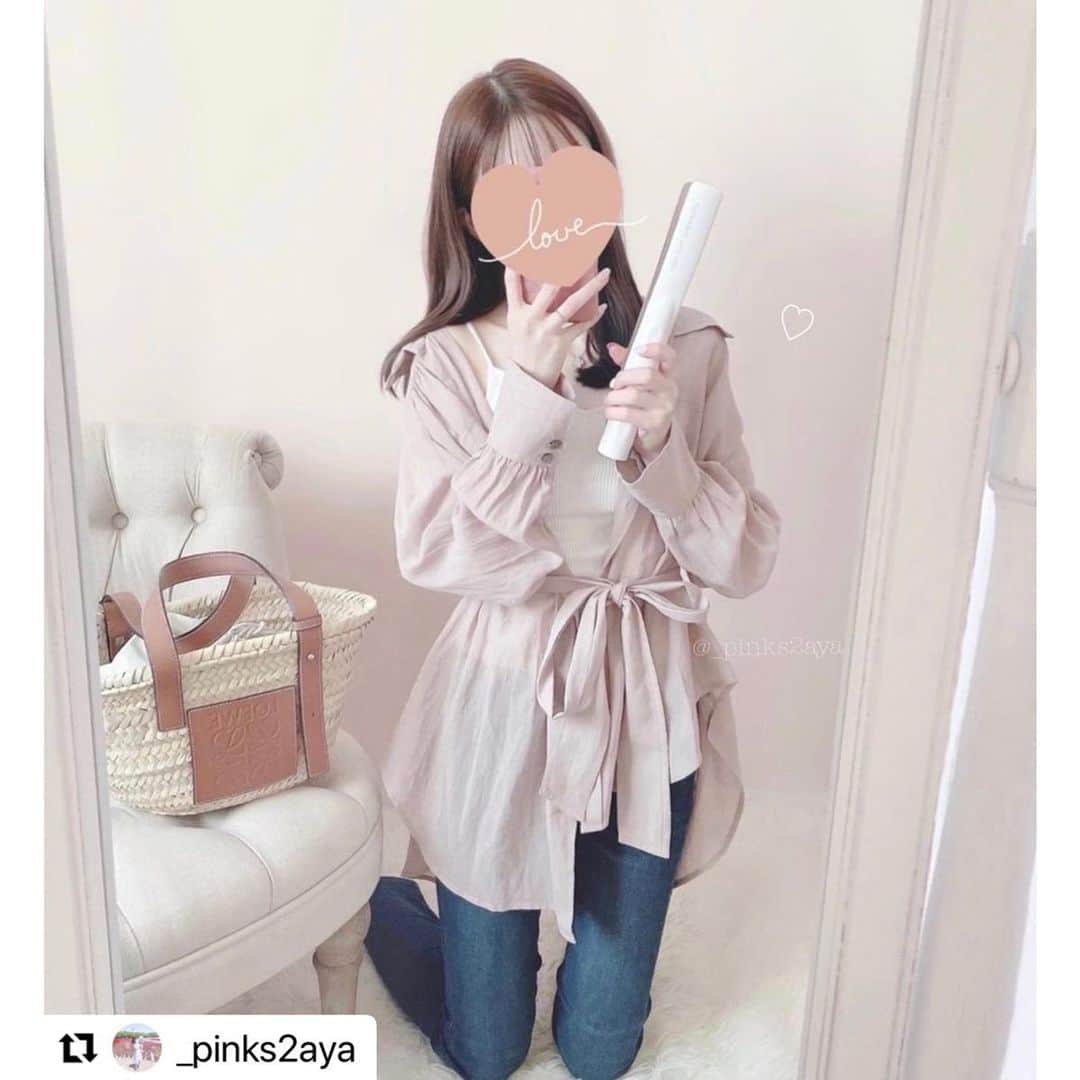 GRLさんのインスタグラム写真 - (GRLInstagram)「【👆画像をタップすると購入できるよ👆】 @_chim_0123 さん @_pinks2aya さん @roa.k6 さん @mana.tcy さん @naestagramdayo さん @aozora723 さん にGRL商品着用して頂いております💕 ありがとうございます✨ . @grl_official #グレイル #grl #プチプラ #ootd #fashion #プチプラコーデ #outfit #ファッション #可愛い #かわいい #コーデ #コーディネート #cute #大人カジュアル #カジュアルコーデ#GRL購入品#グレイル購入品#購入品 #ニットカーディガン #シアーシャツ #フリルブラウス」5月27日 10時29分 - grl_official