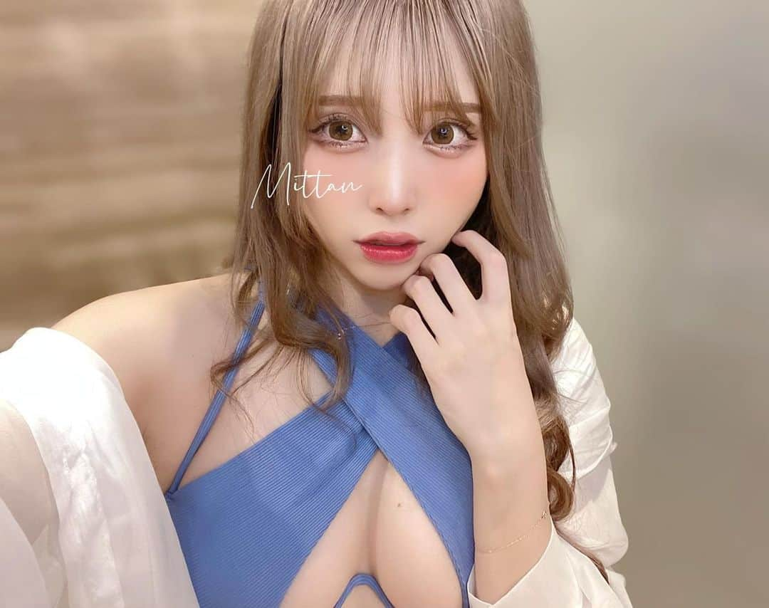 みったんのインスタグラム：「Swimwear2022👙💙  #youtube #youtuber #swimwear #gamer #gamergirl #cosplay #cosplayer #cosplaygirl #japan #japanese #swimsuit #summer」