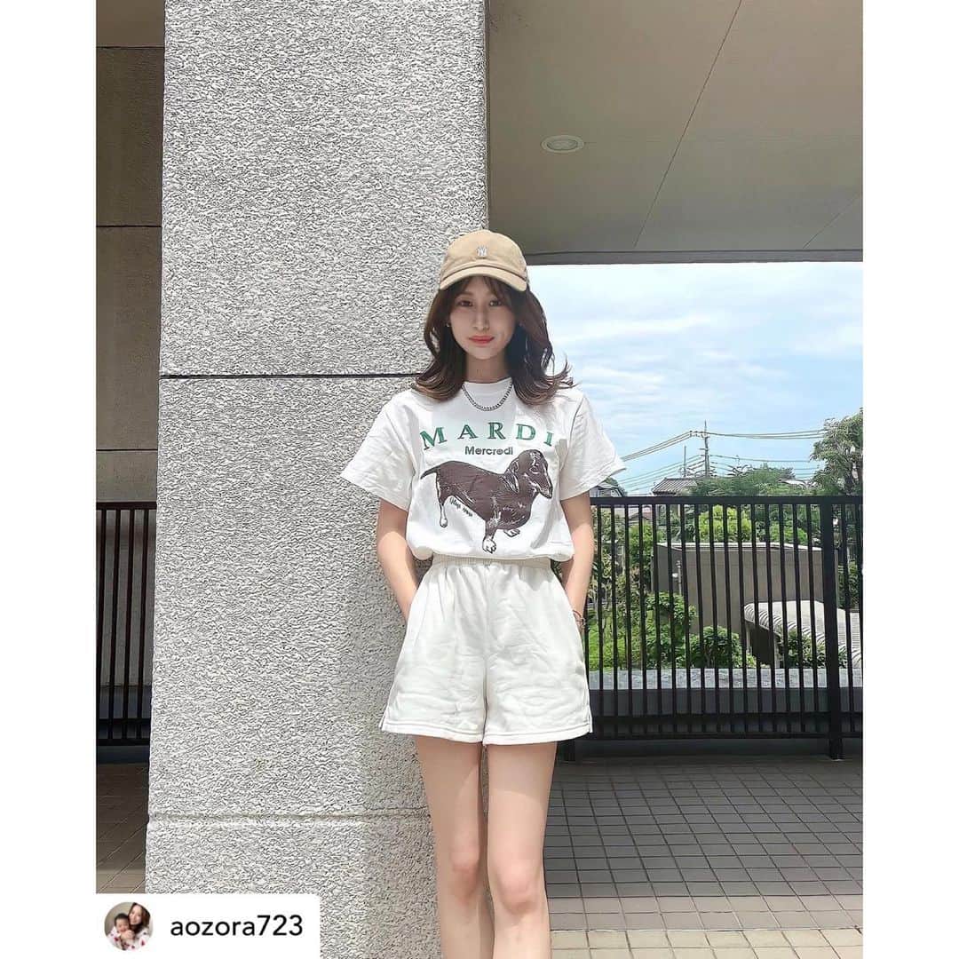GRLさんのインスタグラム写真 - (GRLInstagram)「【👆画像をタップすると購入できるよ👆】  @__mashustagram_ さん  @naaanase.h さん  @akko1202akko さん  @kkk.08.kkk さん  @aozora723 さん  @kyato39 さん  にGRL商品着用して頂いております💕  ありがとうございます✨  .  @grl_official  #グレイル #grl  #プチプラ #ootd #fashion #プチプラコーデ #outfit #ファッション #可愛い #かわいい #コーデ #コーディネート #cute #大人カジュアル #カジュアルコーデ#GRL購入品#グレイル購入品#購入品  #ストライプシャツ #フレアスカート #ジョガーパンツ  #おうち時間 #おうちコーデ」5月27日 15時00分 - grl_official