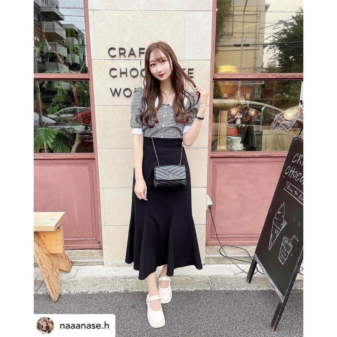 GRLさんのインスタグラム写真 - (GRLInstagram)「【👆画像をタップすると購入できるよ👆】  @__mashustagram_ さん  @naaanase.h さん  @akko1202akko さん  @kkk.08.kkk さん  @aozora723 さん  @kyato39 さん  にGRL商品着用して頂いております💕  ありがとうございます✨  .  @grl_official  #グレイル #grl  #プチプラ #ootd #fashion #プチプラコーデ #outfit #ファッション #可愛い #かわいい #コーデ #コーディネート #cute #大人カジュアル #カジュアルコーデ#GRL購入品#グレイル購入品#購入品  #ストライプシャツ #フレアスカート #ジョガーパンツ  #おうち時間 #おうちコーデ」5月27日 15時00分 - grl_official