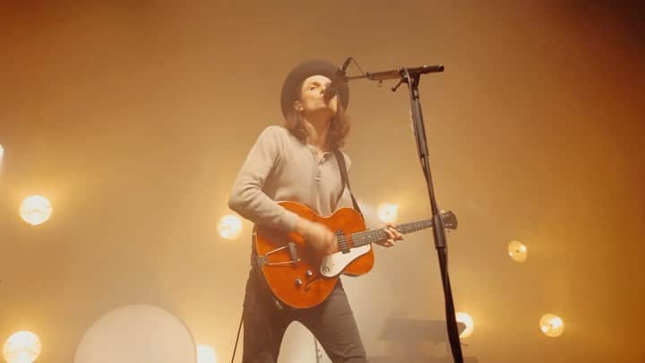 のインスタグラム：「Tickets for the Leap tour in the UK & Europe are on sale now! Get yours at jamesbay.com   It’s been a long time coming but now it's finally happening! Can't wait to get back on the road and see you all x」